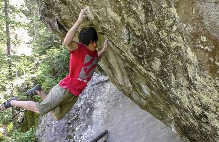 Ryuichi Murai climbs La Force Tranquille in Magic Wood - Avers - Switzerland