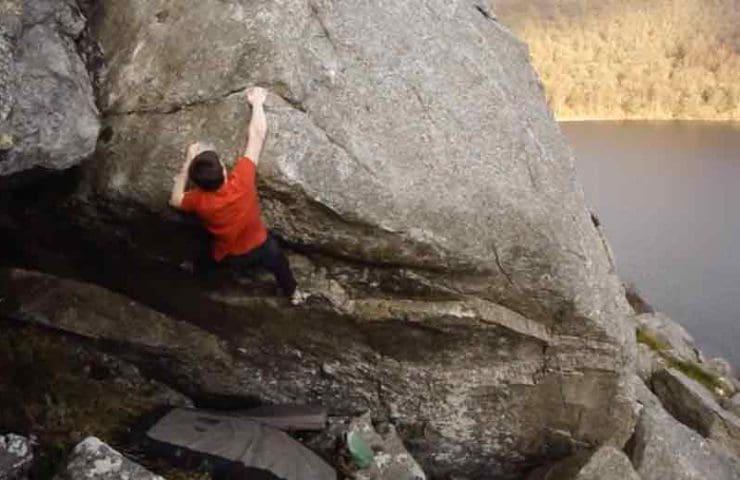 David Fitzgerald proves that you can boulder in Ireland too