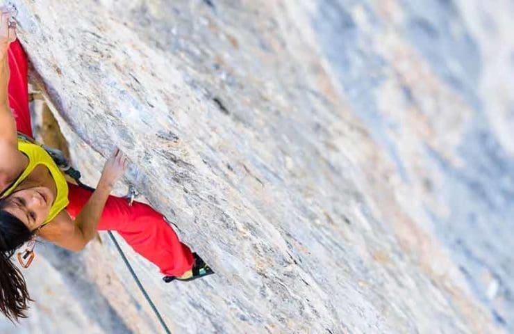 Katherine Choong climbs Cabane au Canada (9a)