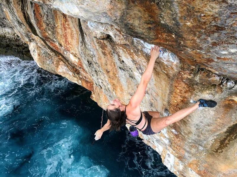 Julija Kruder during the walk on the Deep Water Soloing Route Weatherman