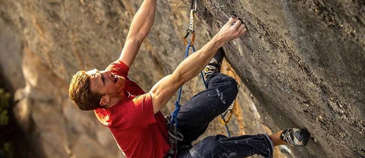Jakob Schubert succeeds in the first repetition of the Sharma route El ...