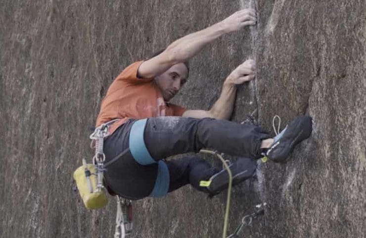 Video: Carlo Traversi repeats first the crack route Meltdown
