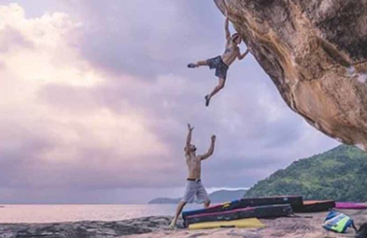 Daniel Woods and Giuliano Cameroni climb the heaviest boulder in Brazil