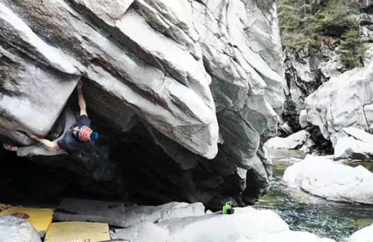 Giani Clement celebrates the Magic Wood classic The Never Ending Story (8b +)