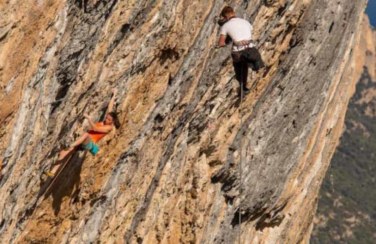 Belgian climber Anak Verhoeven climbs her second 9a + with Joe Mama