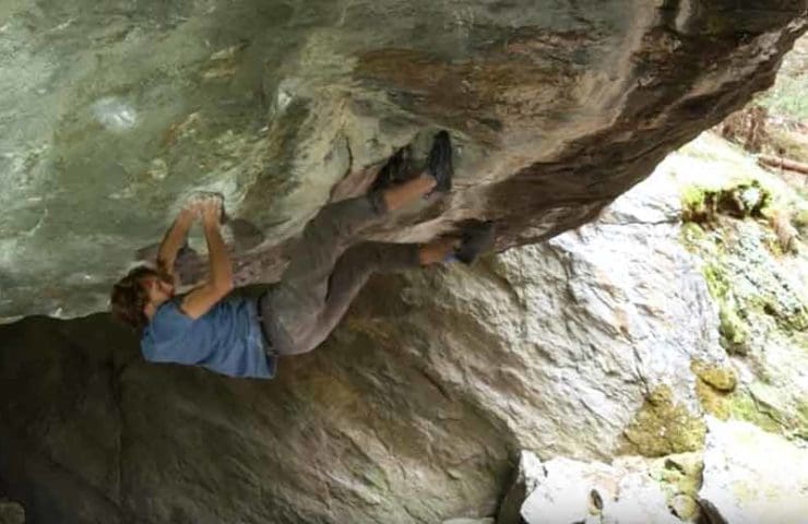 Video: Clément Lechaptois bei der Begehung des Boulders Foundation's Edge