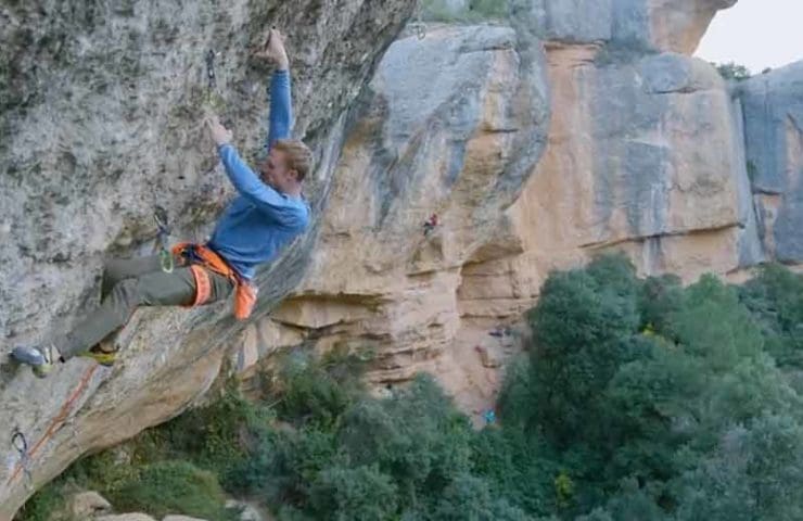 Video: Jakob Schubert climbs one of the most difficult routes in the world: Perfecto Mundo (9b +)