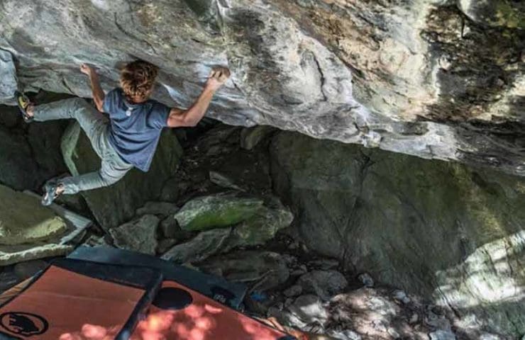 Dylan Chuat is doing the 8c Boulder Foundation Edge at Fionnay
