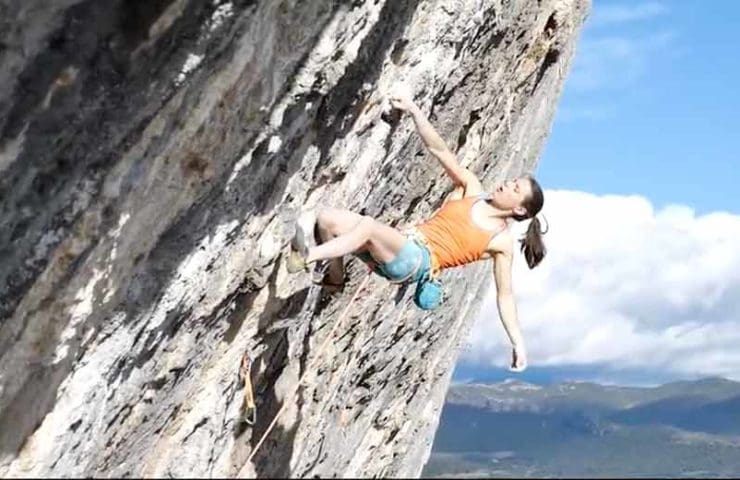 Video: Anak Verhoeven is the first woman to walk the Joe Mama route (9a +)