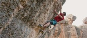 Adam Ondra nimmt Perfecto Mundo (9b+) in Angriff