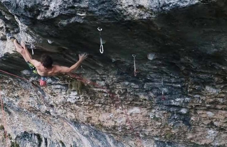 Video: Adam Ondra klettert die 9a-Route Atene Naturale