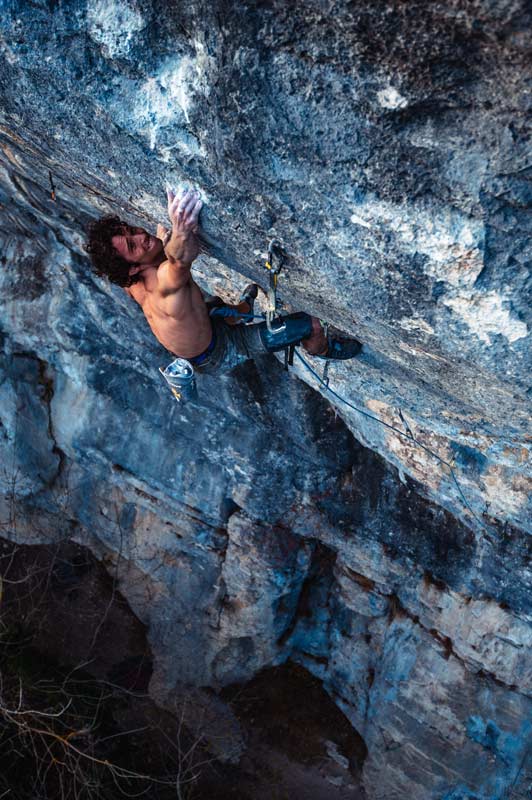 Alex Rohr on the first ascent of The Back of Beyond in Soyhières. (Photo Hannes Kutza)