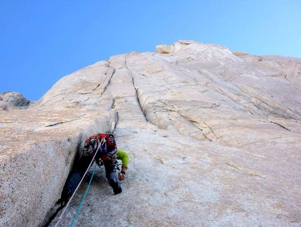 Sean Villanueva and Jon Griffin on the first ascent of El Chaltenense on the south face of Fitz Roy