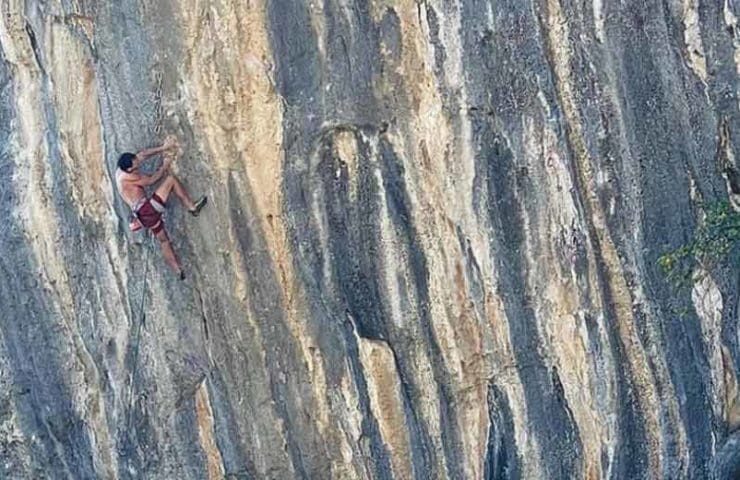 Jonathan Siegrist repeats Lapsus (9b) with Andonno