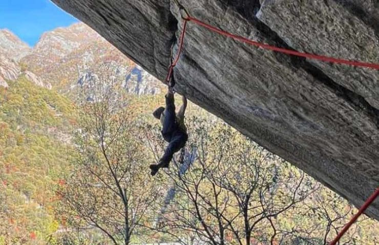 Yannick Glatthard scores Greenspit - one of the most difficult crack routes in Europe | interview
