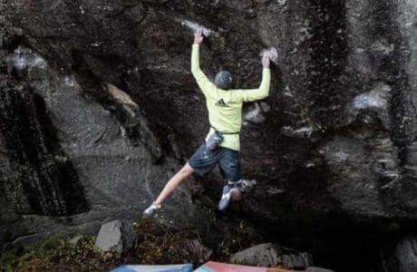 Double ascent of the 8c boulder Roadkill: Dave Graham & Clément Lechaptois
