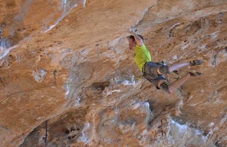 Video: The stony path to the first ascent of the 9b route L'arenauta