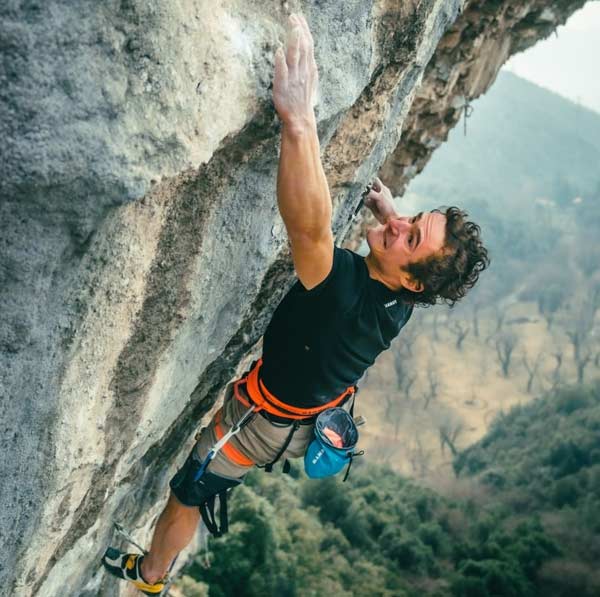 "Es war ein ziemlicher Kampf, aber darum geht es beim Klettern schwieriger Routen ja genau!" - Adam Ondra. (Bild Petr Chodura)