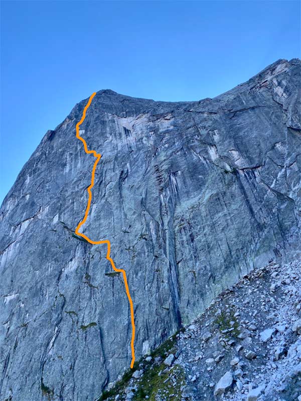 La voie trad Tierra del Fuego (A2+, 6c) sur la Roda Val della Neve, ouverte par Roger Schäli à lui seul en cinq jours. Image: Romano Salis