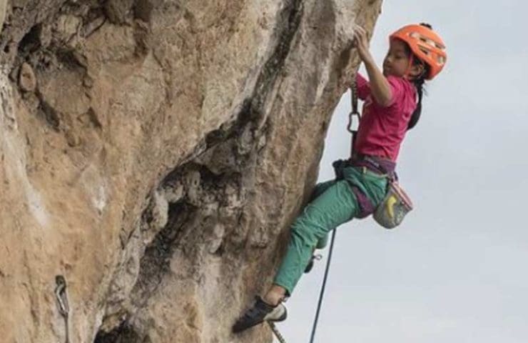 World record: Chinese Yunxi Chen climbs 8b + at the age of eight