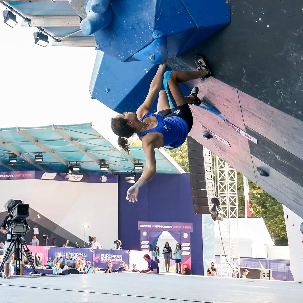 Thanks to the right technique, you get more out of the resting position. (Image Dimitri Tosidis/IFSC)