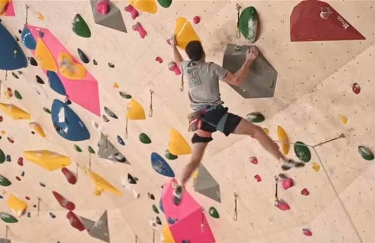 This video shows Yannick Flohé projecting what is perhaps the world's most difficult indoor climbing route, Yellow Godzilla (9b).