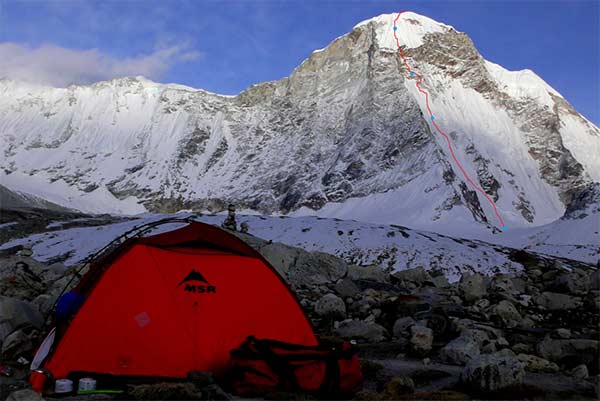 Marek Holeček réussit avec 'Simply Beautiful' la première ascension de la face nord-ouest du Sura Peak9
