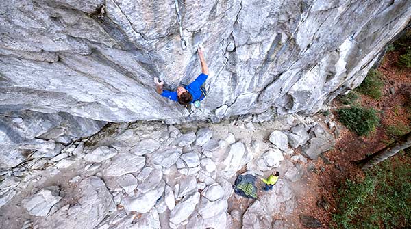 Der Klettergarten Lehn ist vor allem für jene interessant, die sich in den oberen Schwierigkeitsgraden bewegen. Bild: John Thornton