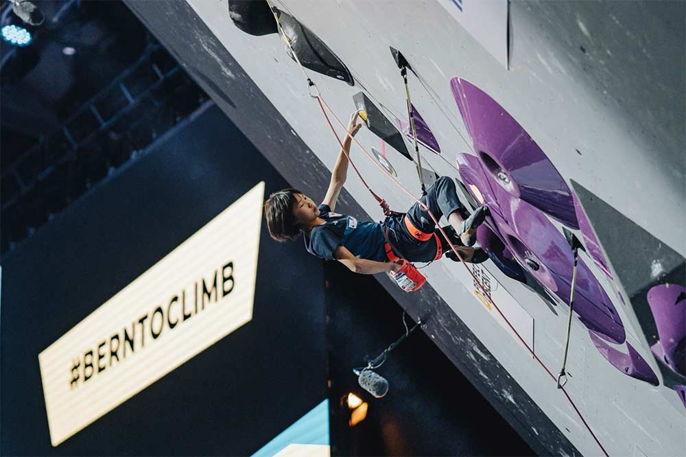 The 19-year-old Japanese climbs towards the bronze medal in the combined format. Image: Lena Drapella