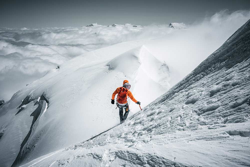 The weather is still good: Gabriel Jungo at the Grand Combin, where the conditions cost him two days. Image: Maximillian Gierl