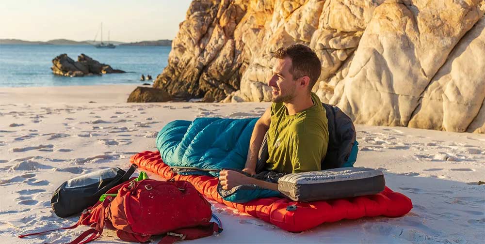 Der koppelbare Traveller Ultraleicht Daunenschlafsack ist ein spannendes Produkt für Einzelpersonen, Paare und Familien.
