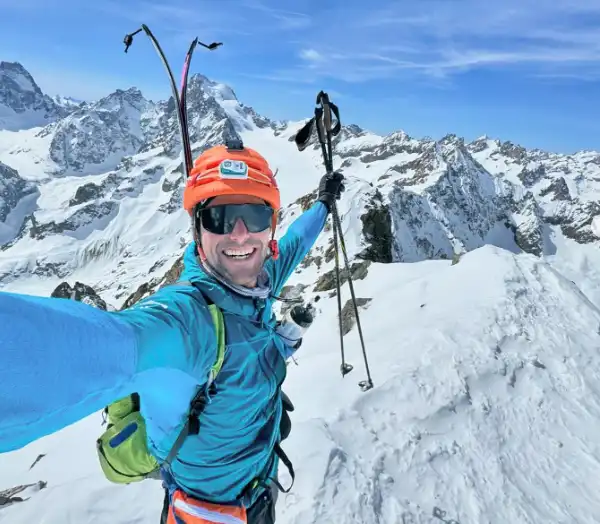 16 Gipfel, 110 Km, 11850 Hm: Benjamin Védrines K2-Vorbereitung läuft auf Hochtouren