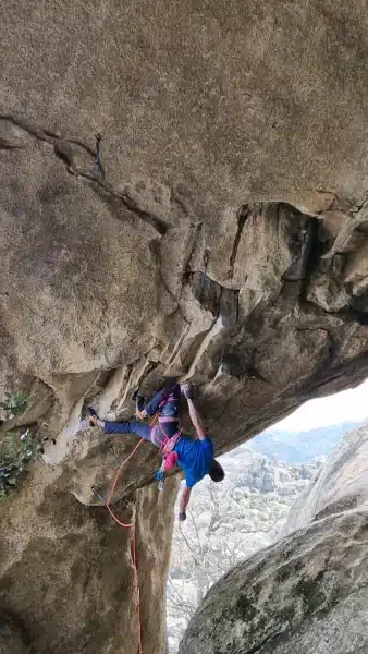 Jernej Kruder climbs La Bruja (9a) in La Pedriza.
