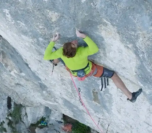 Seb Bouin climbs new 9b with a “20 meter hardcore finish”