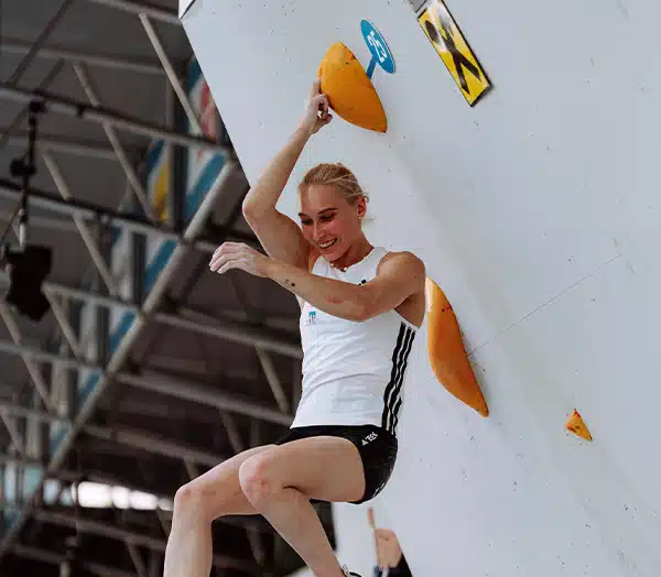 Zwei Olympiasieger gewinnen in Innsbruck | Ergebnisse Boulder, Lead & Gesamtranking