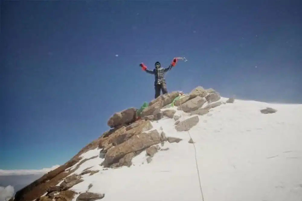 Maria Cardell auf dem Gipfel des Nanga Parbat Bild: Denis Urubko