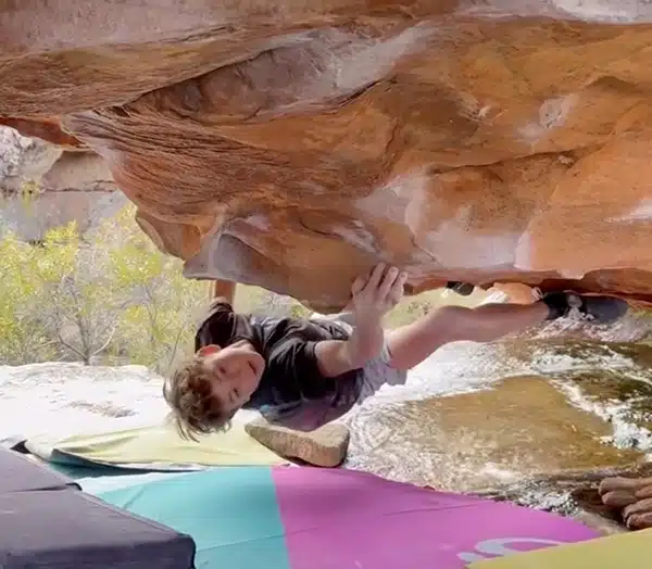 8B mit 14 Jahren: Bayes Wilder bouldert L’Arche in den Rocklands