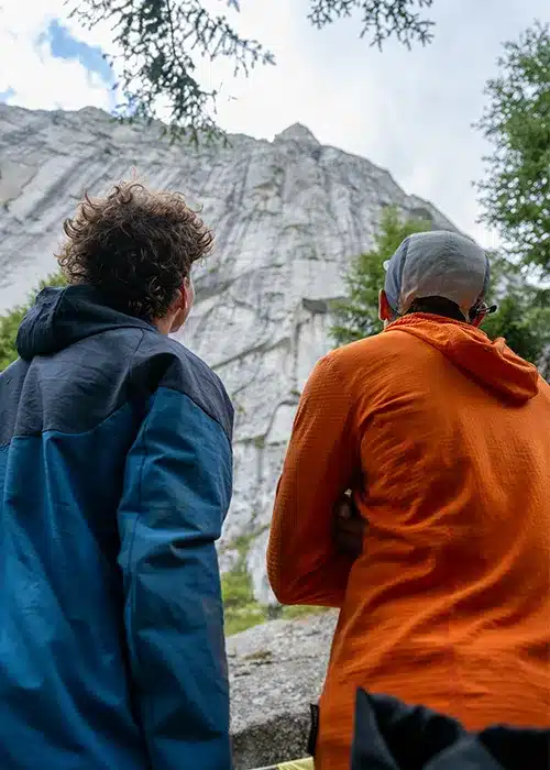 Thomas Schmid et Jonas Schild au pied du Torrione Qualido | Photo : Diego Schläppi