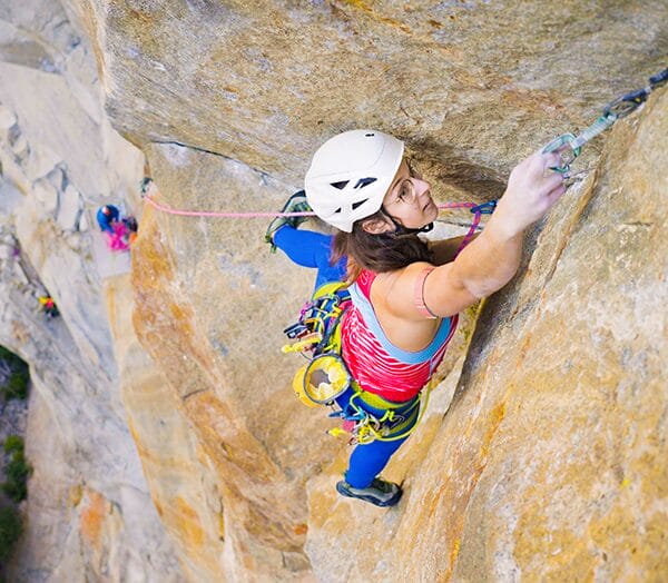 Ein Kraftakt: Laura Pineau klettert als erste Frau »Wet Lycra Nightmare« (8b) in Yosemite